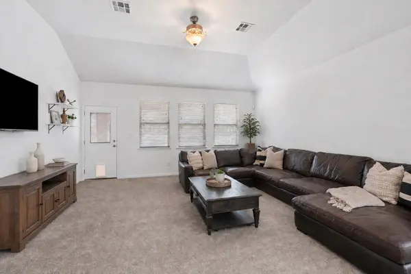 2624 Enza DR, Round Rock, TX 78665