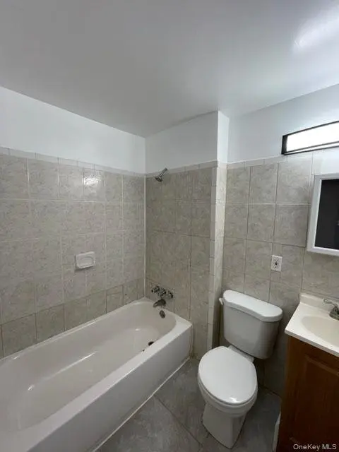 1 Catherine ST, Newburgh, NY 12550