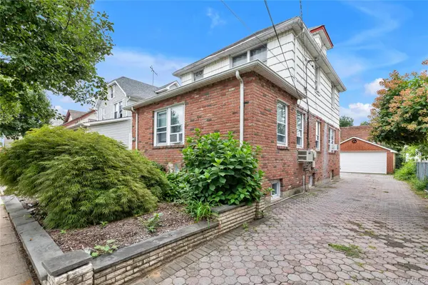 73 Liberty AVE, Mineola, NY 11501