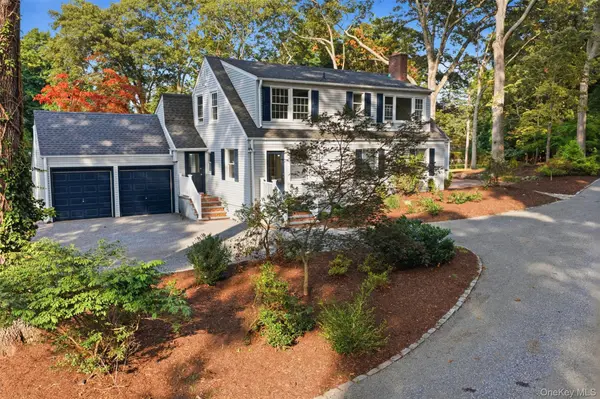 34 Old Field RD, Setauket, NY 11733