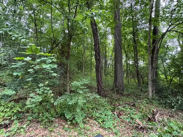140 N Drury LN, Newburgh, NY 12550