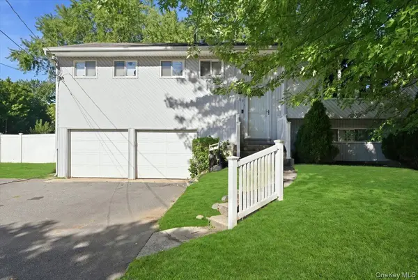 357 Town Line RD, East Northport, NY 11731