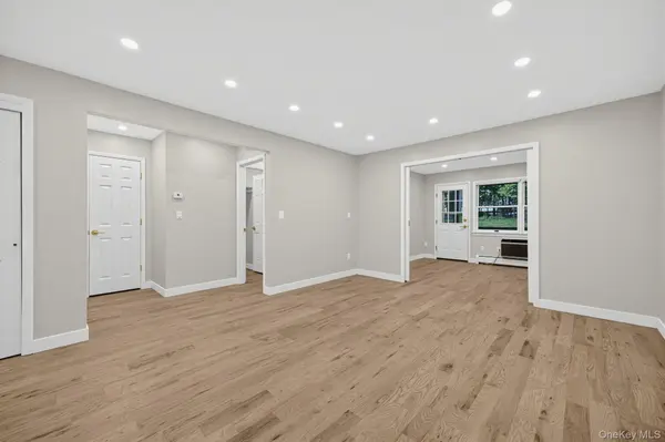 292 Hubert Humphrey DR, Spring Valley, NY 10977