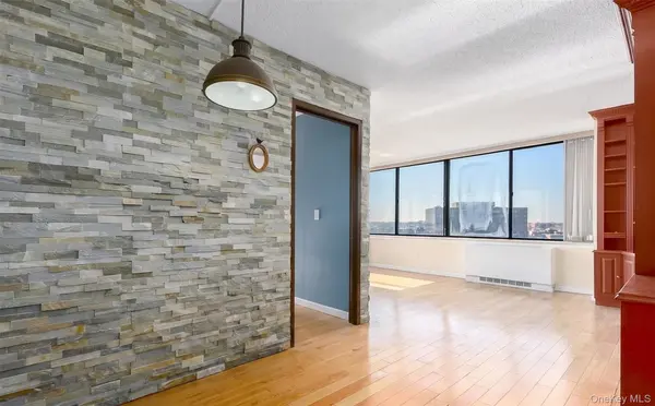 62-54 97th PL, Rego Park, NY 11374
