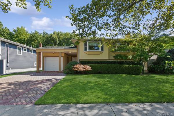1031 Fordham LN, Woodmere, NY 11598