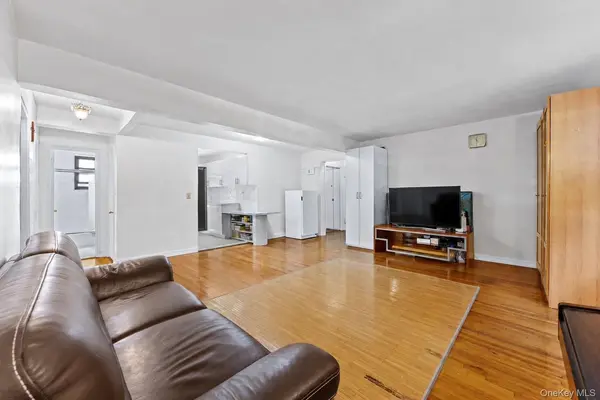 211-02 73rd AVE #1H, Bayside, NY 11364
