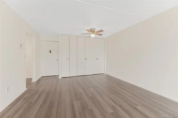 1155 Warburton AVE #2S, Yonkers, NY 10701