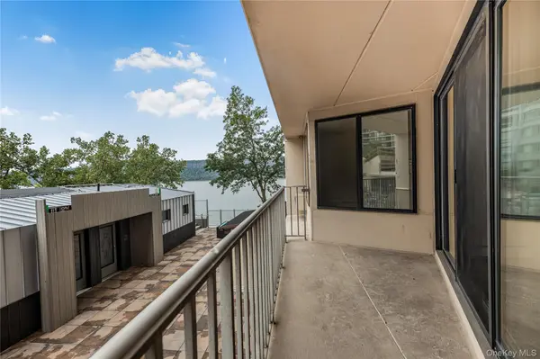 1155 Warburton AVE #2S, Yonkers, NY 10701