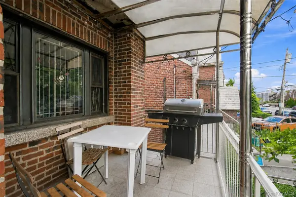 2546 Laconia AVE, Bronx, NY 10469