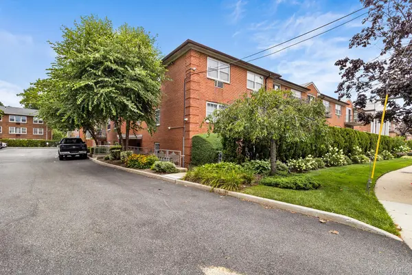 250 N Village AVE #B, Rockville Centre, NY 11570