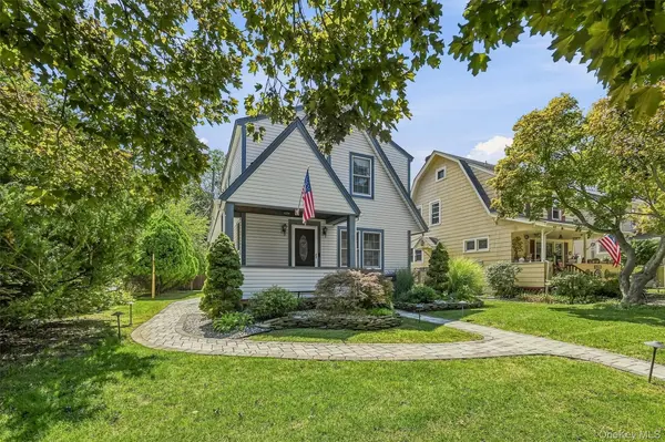 13 Washington CIR, Suffern, NY 10901