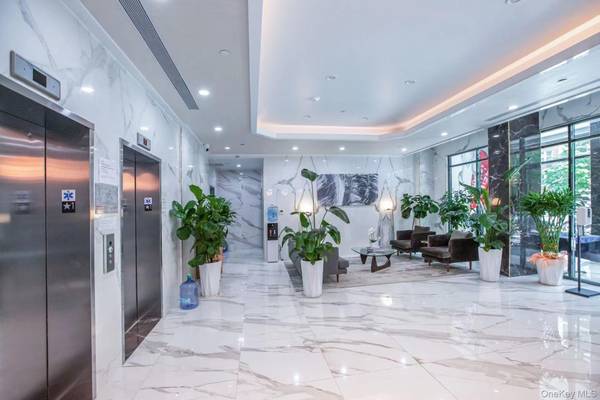 144-27 Sanford AVE #3J, Flushing, NY 11355