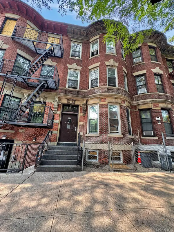 1821 Topping AVE, Bronx, NY 10457