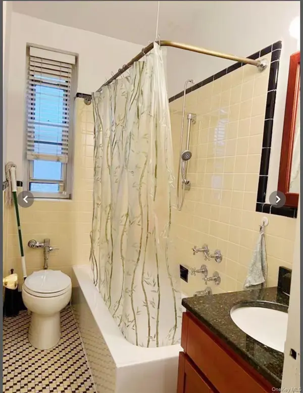 143-07 Stanford Ave #5F, Flushing, NY 11355