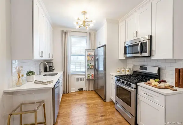 3840 Greystone AVE #5M, Bronx, NY 10463