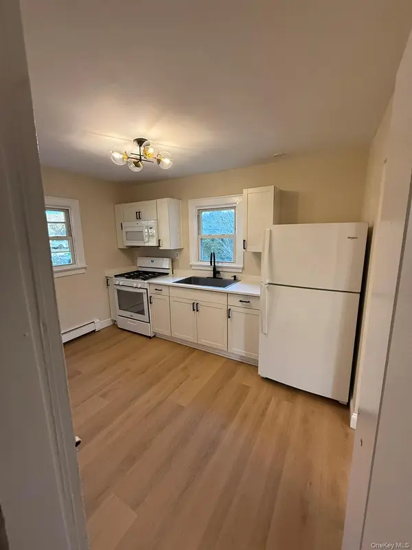 443 north country rd, Sound Beach, NY 11789