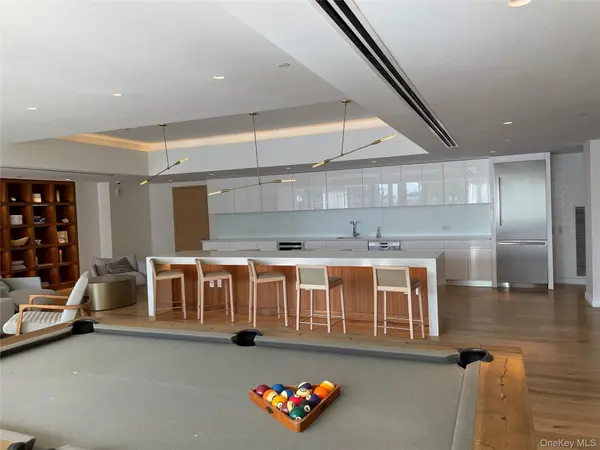 138-35 39th AVE #6H, Flushing, NY 11354