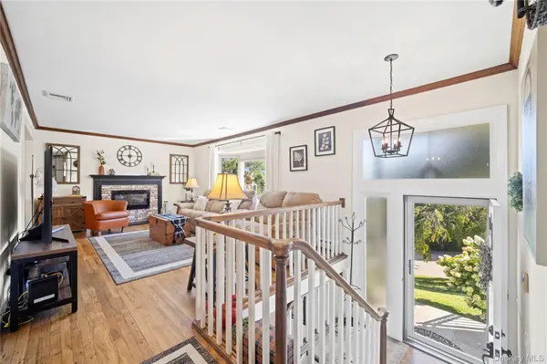 6 Reeback DR, Ossining, NY 10562