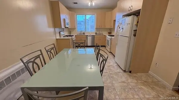 5 Toltchav WAY #202, Monroe, NY 10950