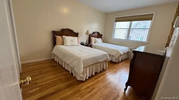 5 Toltchav WAY #202, Monroe, NY 10950