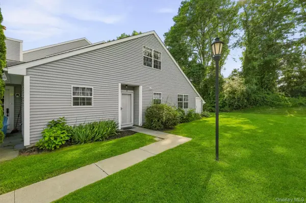 10 Evergreen WAY, Pawling, NY 12564