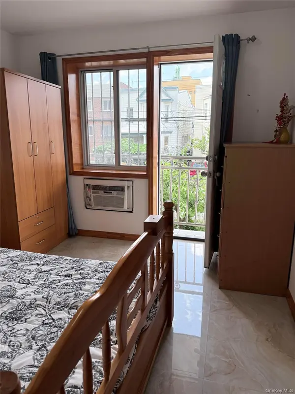 90-14 51st AVE #2A, Elmhurst, NY 11373