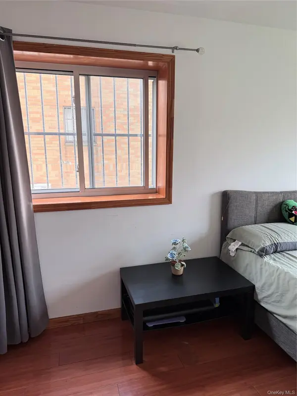 90-14 51st AVE #2A, Elmhurst, NY 11373