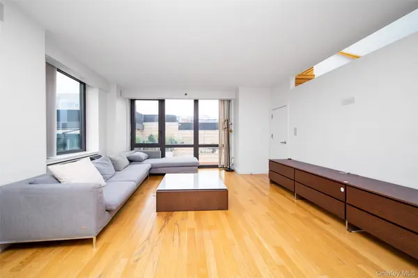 39-16 Prince ST #PhB, Flushing, NY 11354