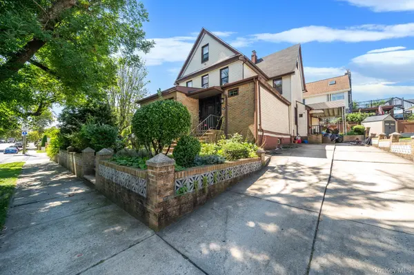 646 Clintonville ST, Whitestone, NY 11357
