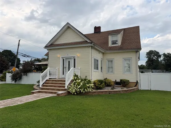 611 Park AVE, Uniondale, NY 11553