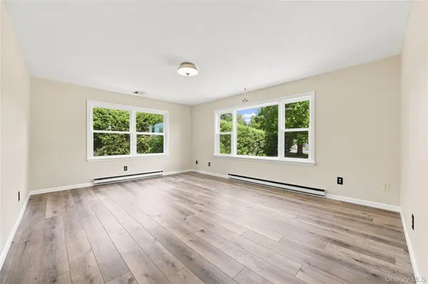 65 Fairmont RD, Mahopac, NY 10541