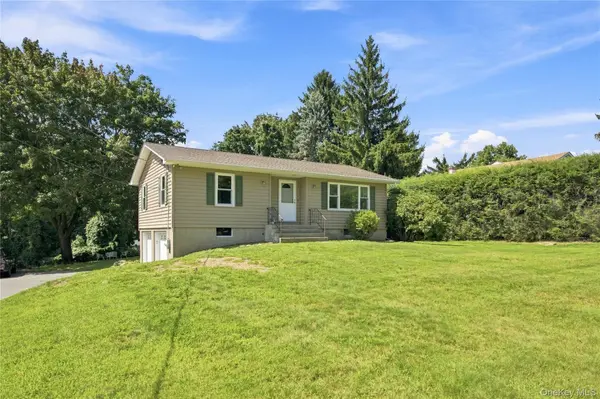 65 Fairmont RD, Mahopac, NY 10541