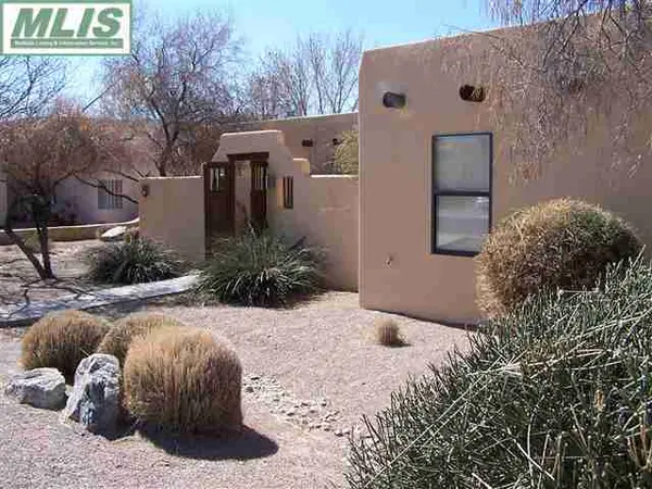 2812 Erminda ST, Mesilla, NM 88046
