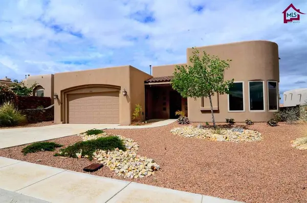 1921 Lone Tree LN, Las Cruces, NM 88011