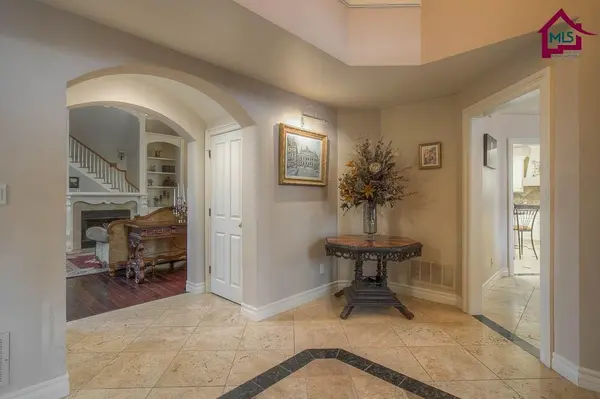 825 Canterbury Arc, Las Cruces, NM 88005