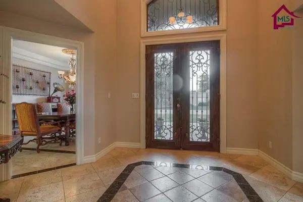 825 Canterbury Arc, Las Cruces, NM 88005