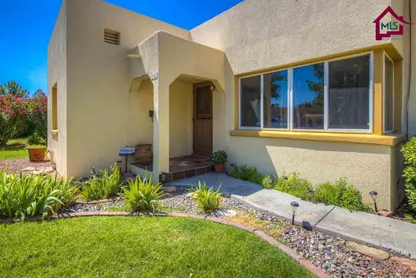 141 W Cambridge DR, Las Cruces, NM 88005