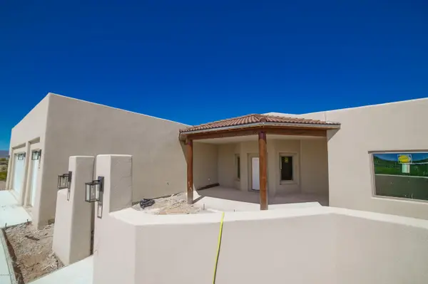 2075 Guamis RD, Las Cruces, NM 88012