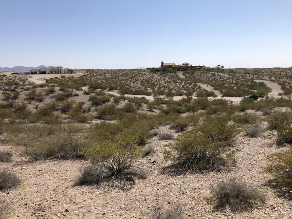 6037 Avenida Sonrisa, Las Cruces, NM 88011