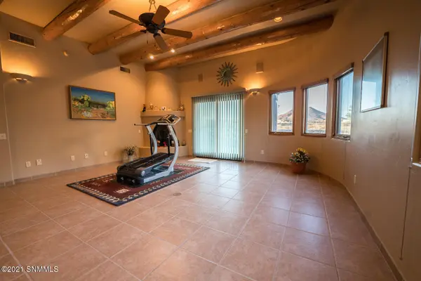 7020 Camino Blanco, Las Cruces, NM 88007