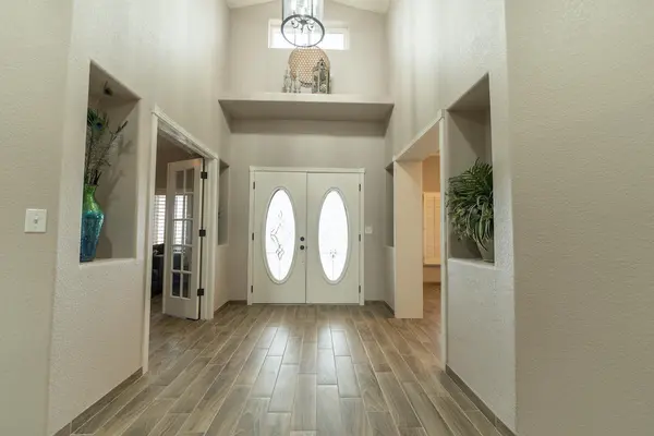 6819 Cottontail LN, Las Cruces, NM 88005
