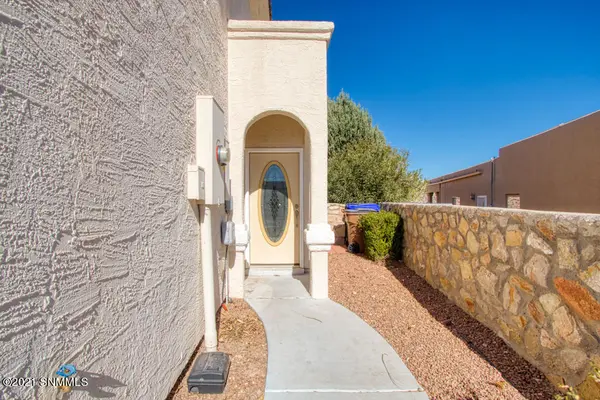2165 Southern Star LOOP, Las Cruces, NM 88011