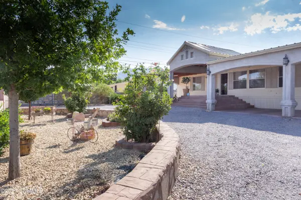 9624 Paetz LN, Las Cruces, NM 88012
