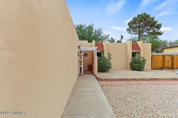 2720 Ardis DR, Las Cruces, NM 88011