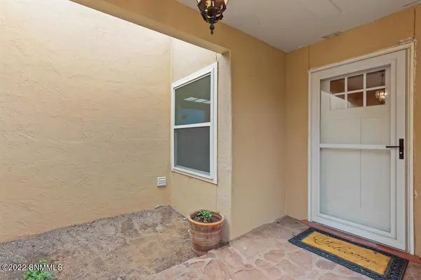 2720 Ardis DR, Las Cruces, NM 88011