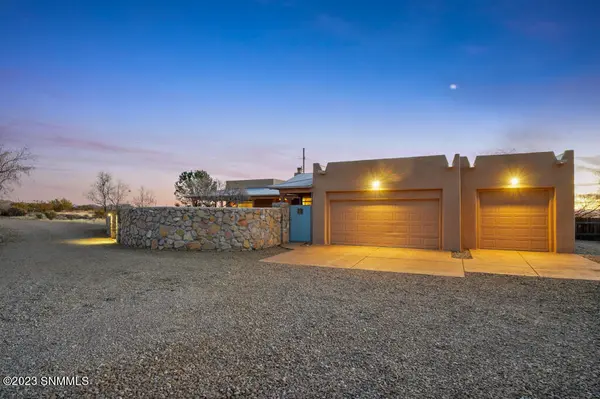 5040 Rock House RD, Las Cruces, NM 88011