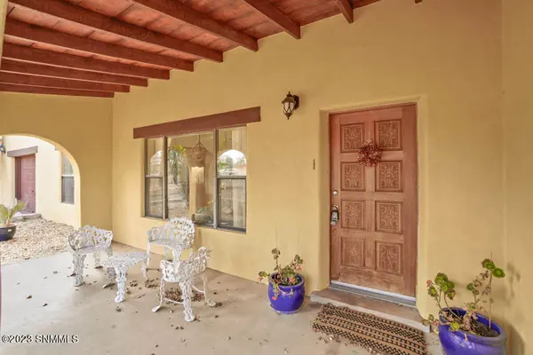 5060 Meadow CIR, Las Cruces, NM 88007