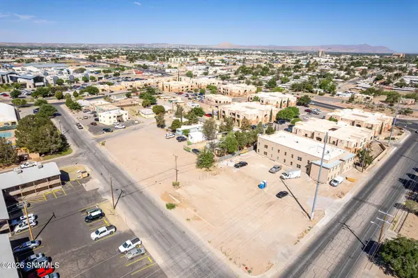 911 Parkview DR, Las Cruces, NM 88001