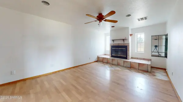 3206 Maese LN, Las Cruces, NM 88007