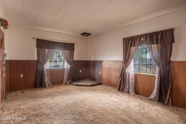 1061 N Tornillo ST, Las Cruces, NM 88001
